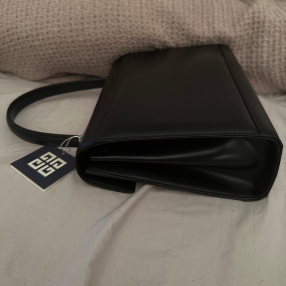 Givenchy authentic handbag - Picture 7 of 7